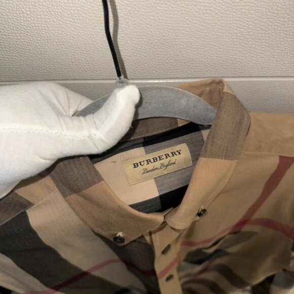 2x Vintage Burberry - Mint Condition - 1 Polo & 1 L/S Shirt - Men's Medium - Picture 15 of 16